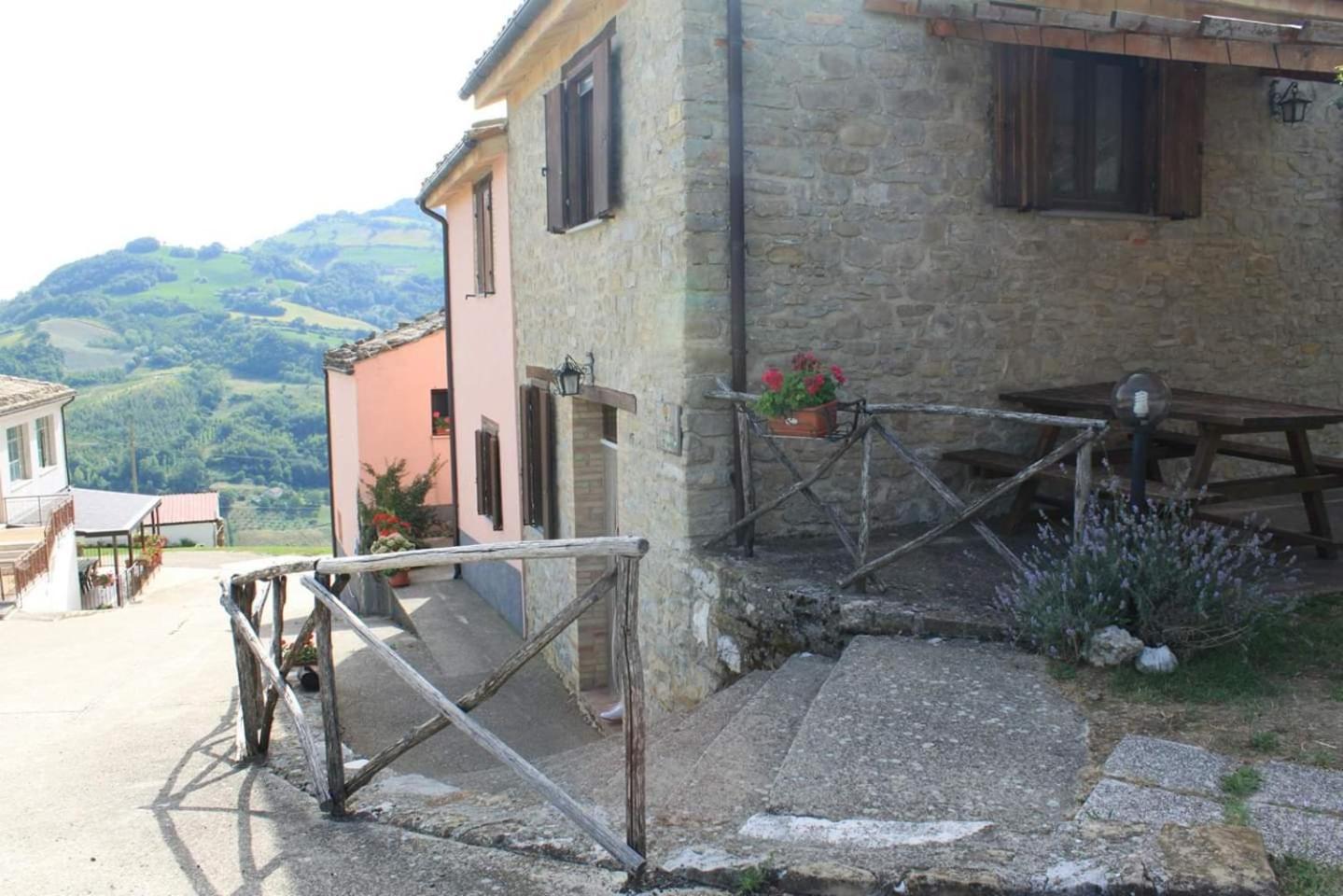 La Via Del Parco Villa Arsita Exterior photo